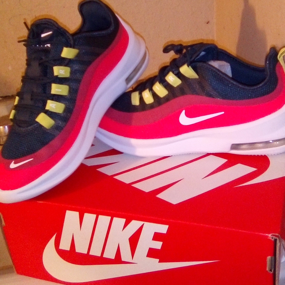 Nike air max axis (GS)